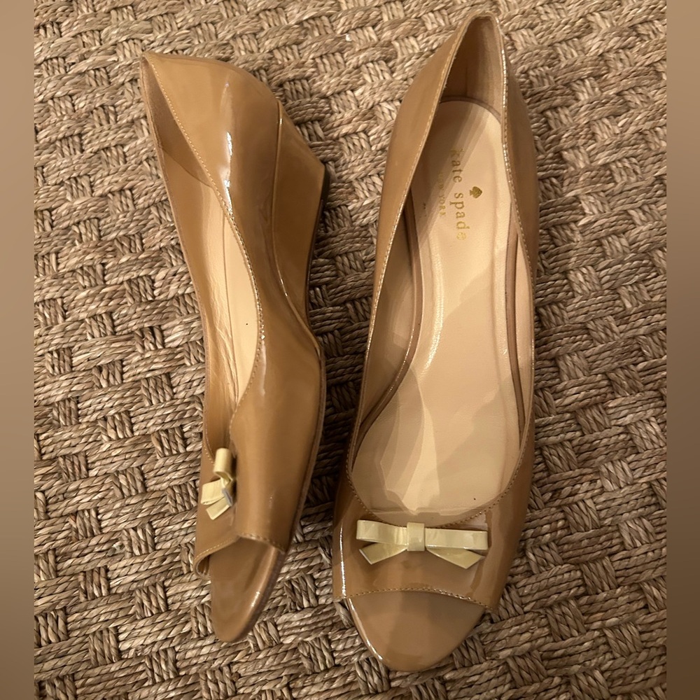 Kate Spade Bow Heels - Picture 2 of 4